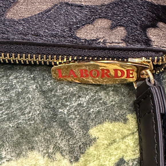 Labored Butterfly Wristlet NWOT - Picture 3 of 3